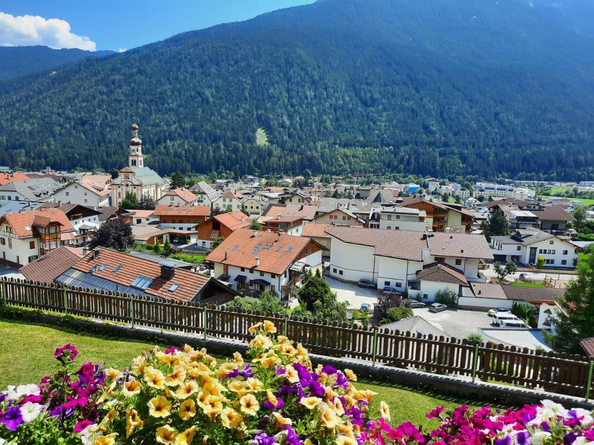 Ferienwohnung Auszeit Stubai 플메스 외부 사진